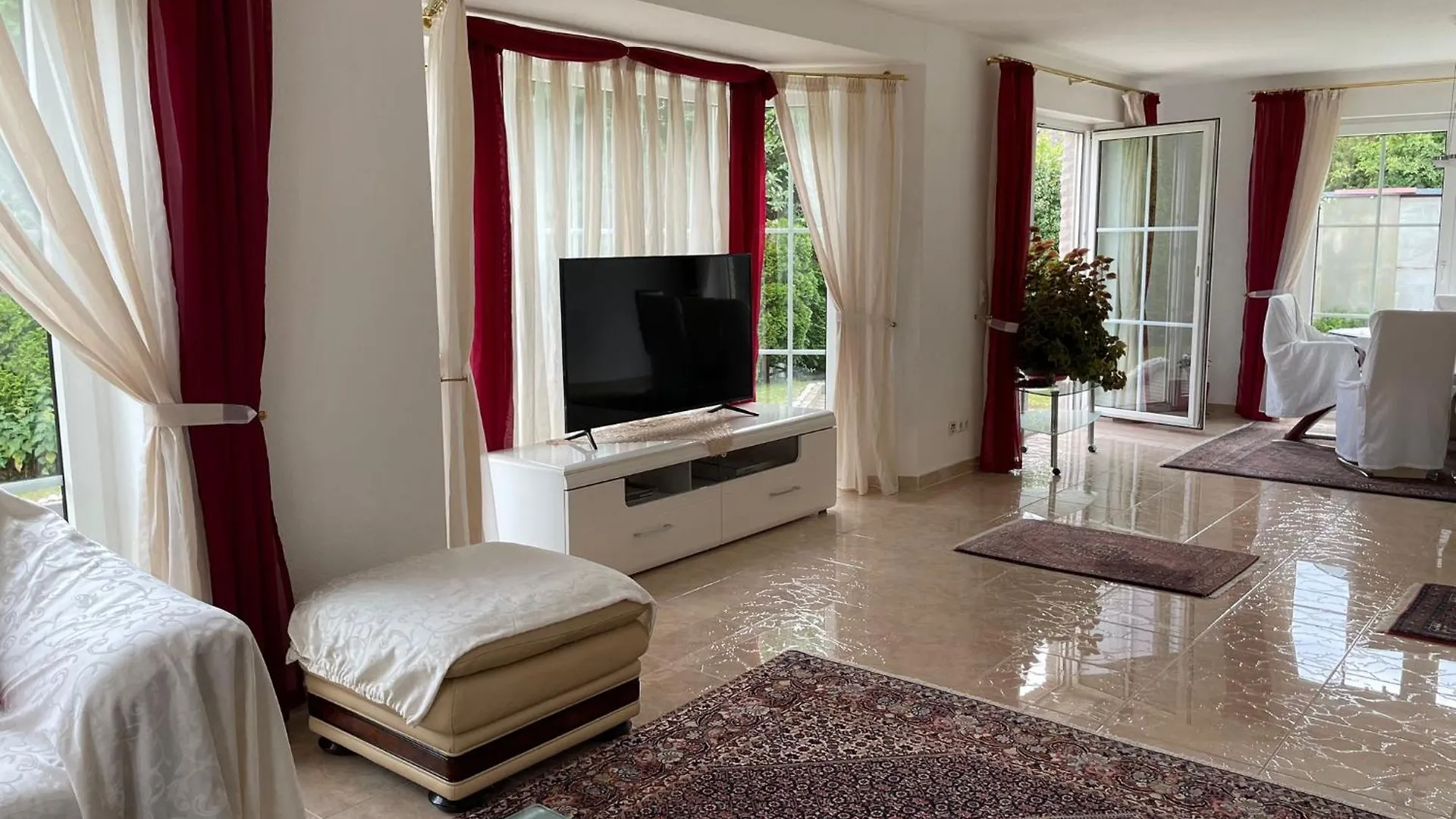 House In Rethen! Contactless Check-In Villa Hannover